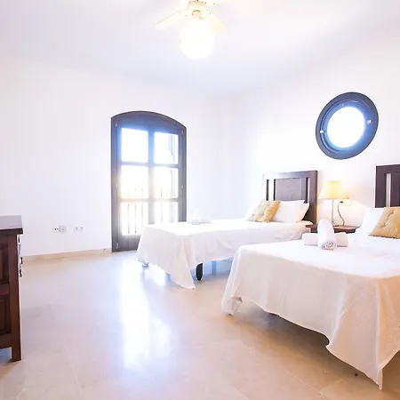 Oleholidays Adosado Y Golf Guadalmina Urbanizacion Privada *